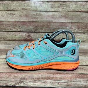 Topo Fli-lyte Athletic Shoes